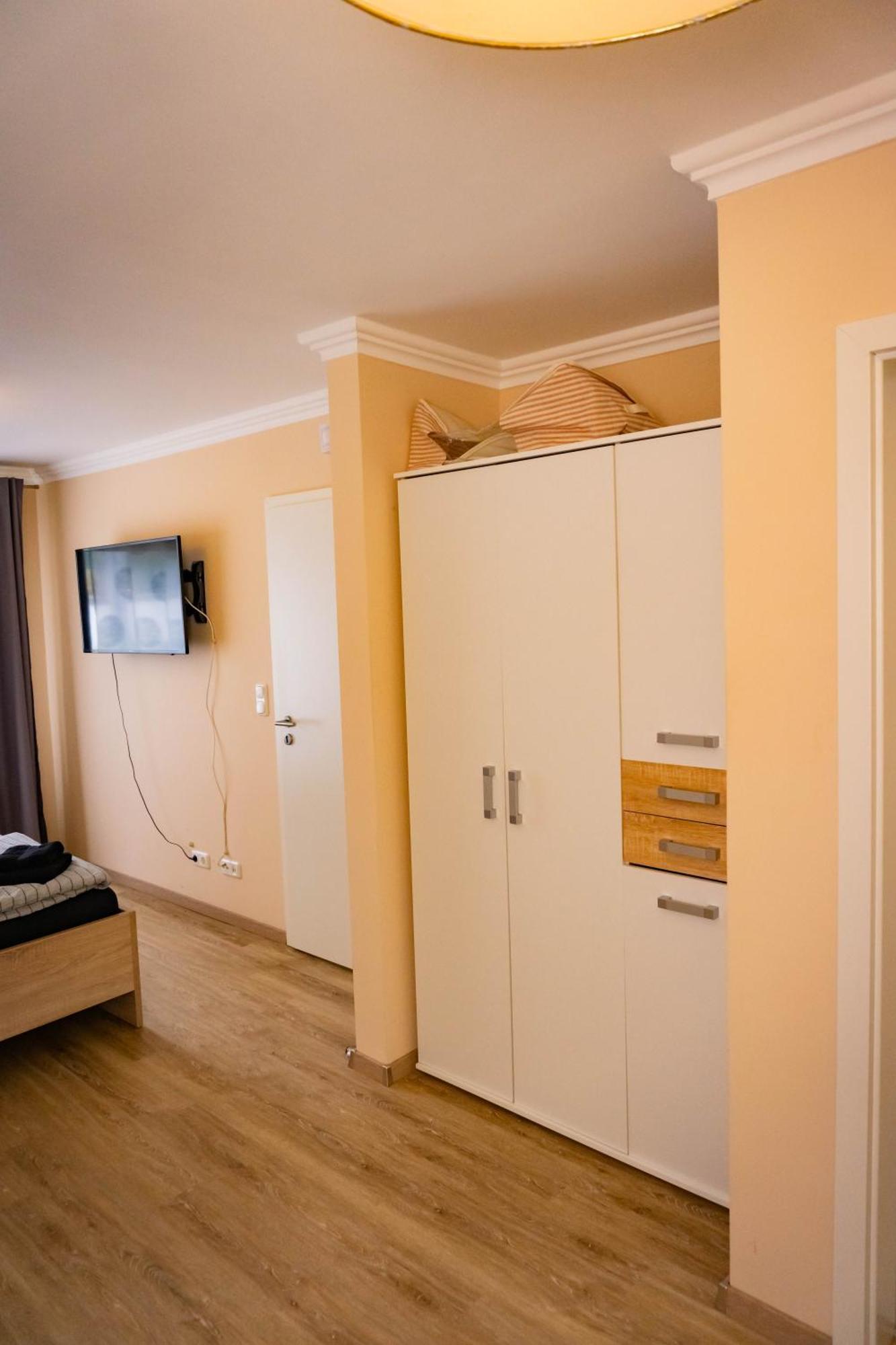 Apartamento Haus Strandlust- Gemuetliches Studio Direkt Am Duemmer Lembruch Exterior foto