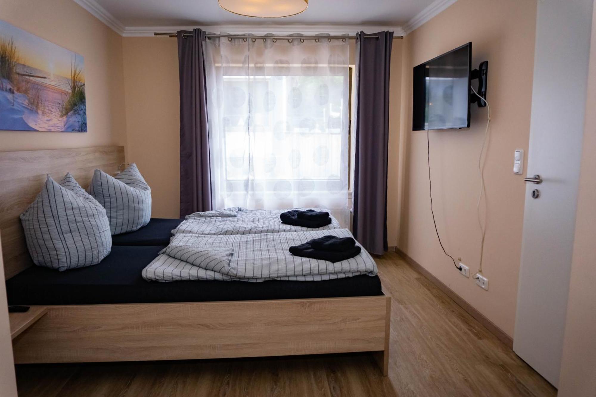 Apartamento Haus Strandlust- Gemuetliches Studio Direkt Am Duemmer Lembruch Exterior foto