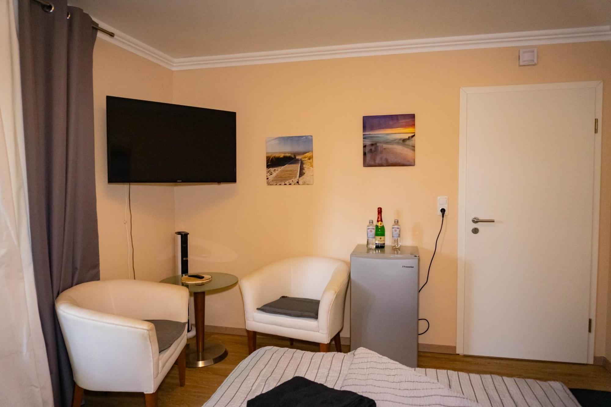 Apartamento Haus Strandlust- Gemuetliches Studio Direkt Am Duemmer Lembruch Exterior foto